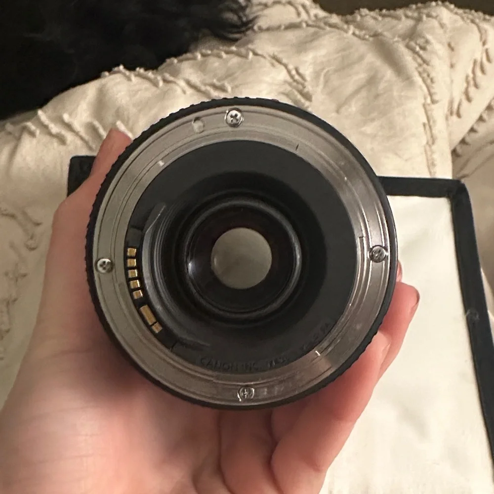 Canon 75-300mm lense